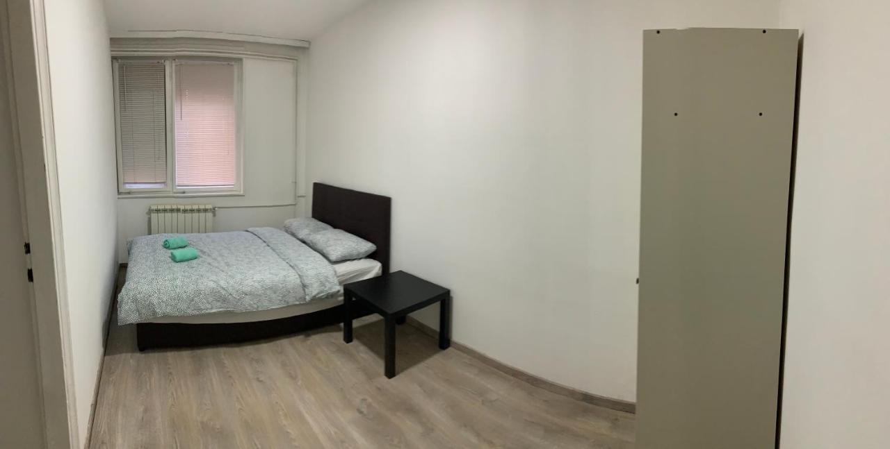 Private Rooms Belgrade Hostel Екстер'єр фото